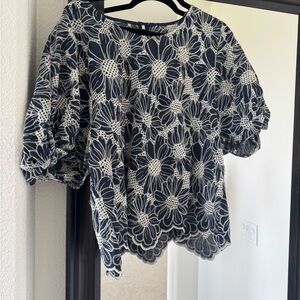 Floral Lace Women's Top - Black and White